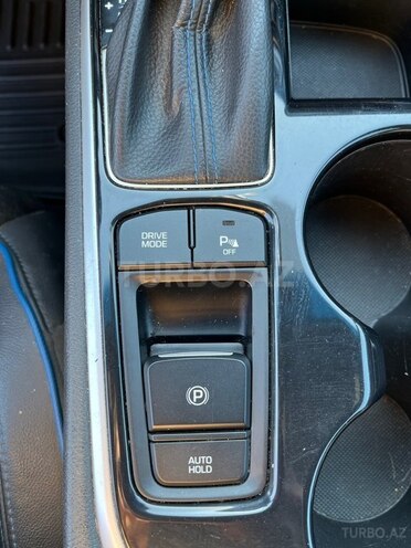 Hyundai Sonata-13