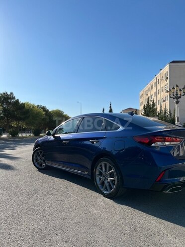 Hyundai Sonata-6