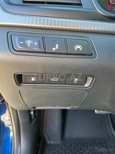 Hyundai Sonata-11