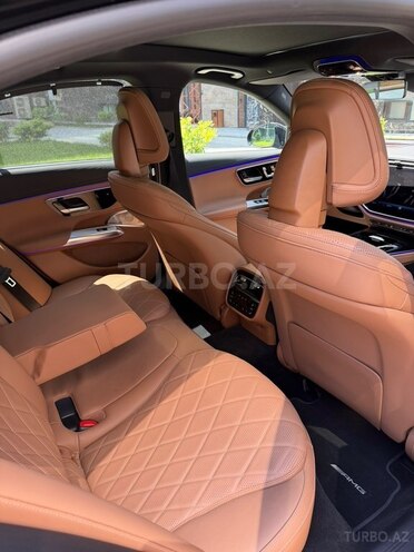 Mercedes E 300-7