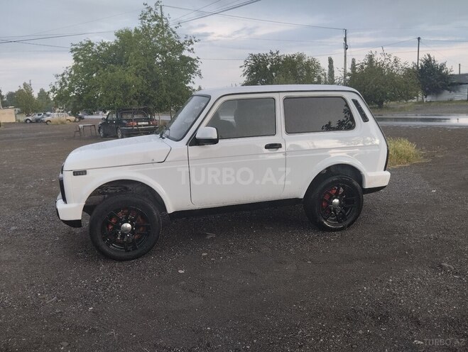 LADA (VAZ) Niva-4
