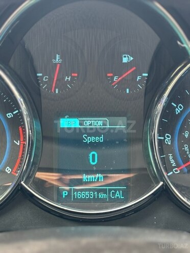 Chevrolet Cruze-12