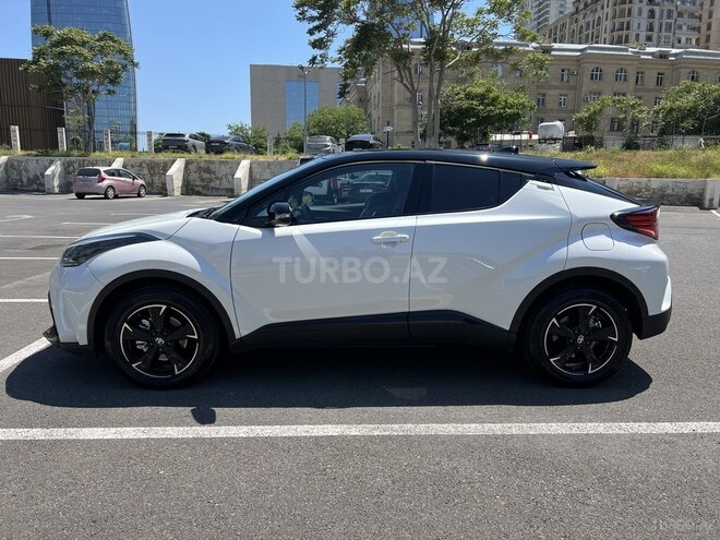 Toyota C-HR-3