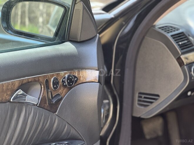 Mercedes E 220-9