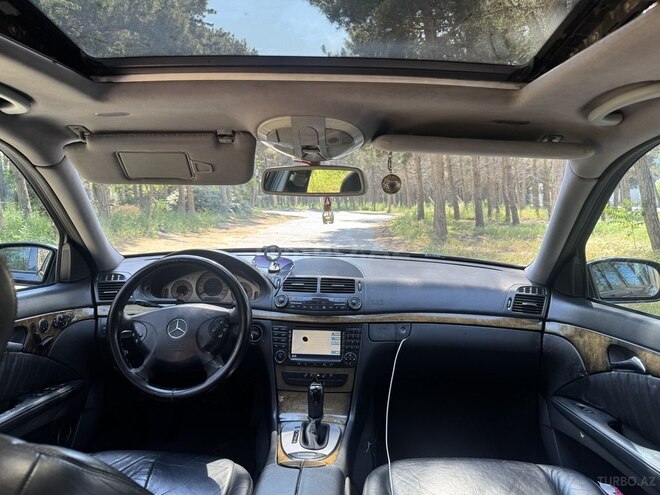 Mercedes E 220-3