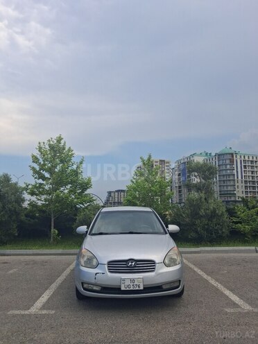 Hyundai Accent-1