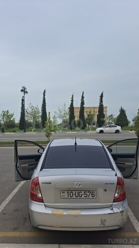 Hyundai Accent-8