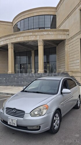 Hyundai Accent-14
