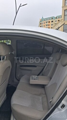 Hyundai Accent-20