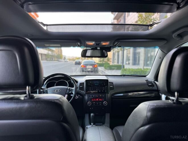 Kia Sorento-9