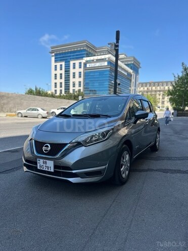 Nissan Note-2