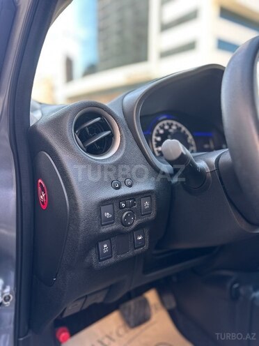 Nissan Note-13