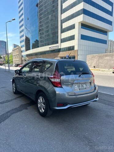 Nissan Note-8