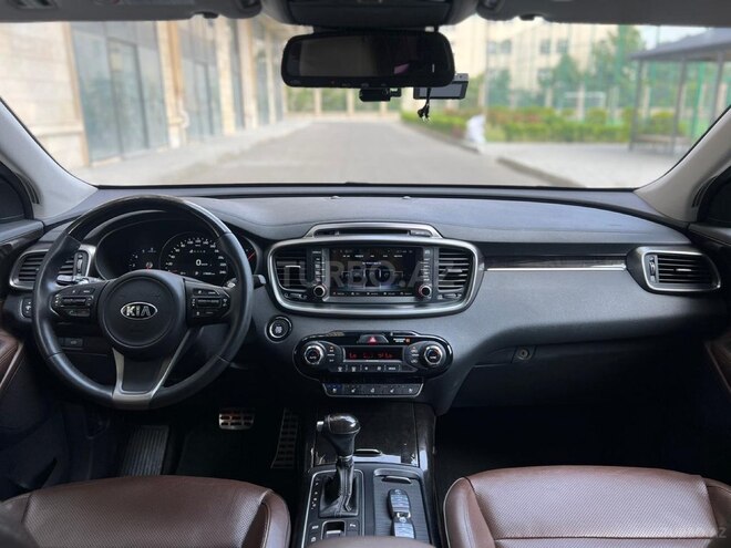 Kia Sorento-6