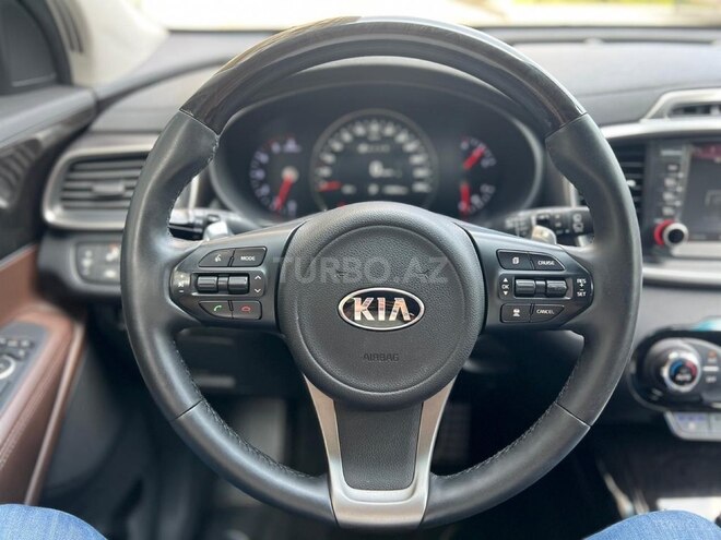 Kia Sorento-17