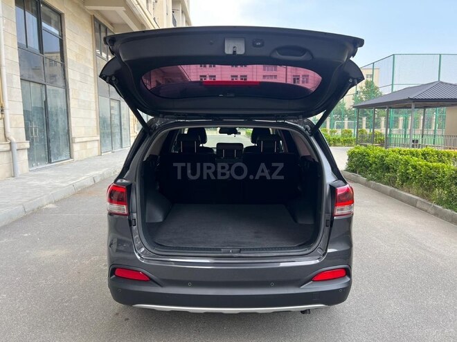 Kia Sorento-21