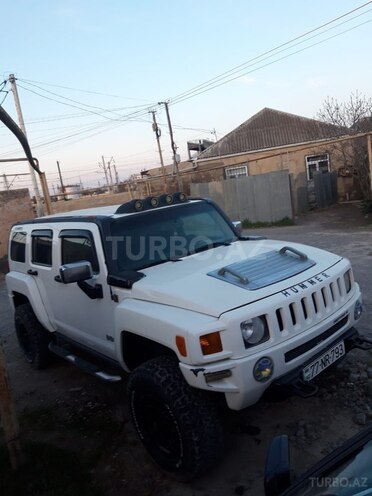 Hummer H3-8