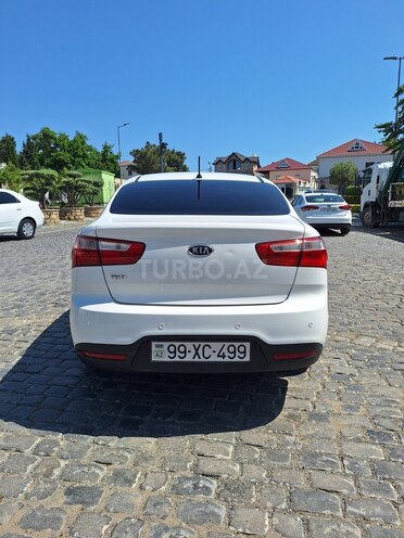 Kia Rio-2