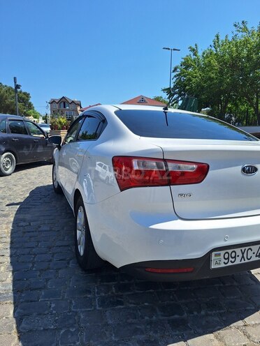 Kia Rio-4