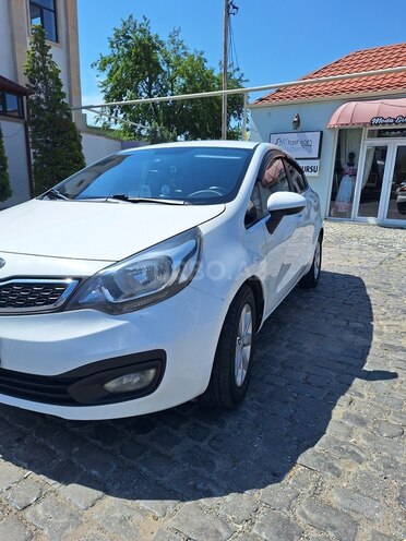 Kia Rio-6