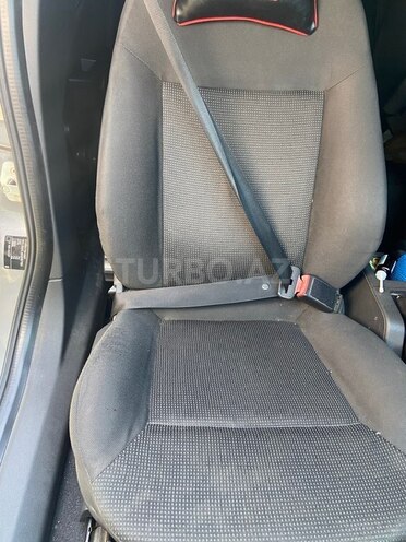 Opel Astra-11