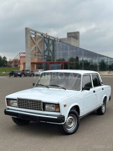 LADA (VAZ) 2107-2