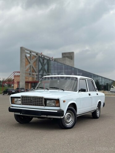 LADA (VAZ) 2107-1