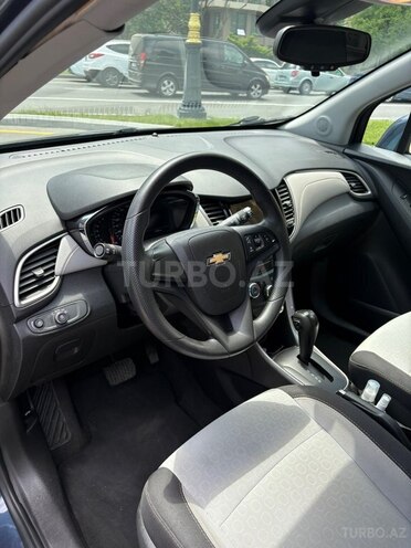 Chevrolet Trax-11
