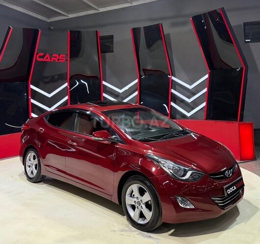 Hyundai Elantra-4