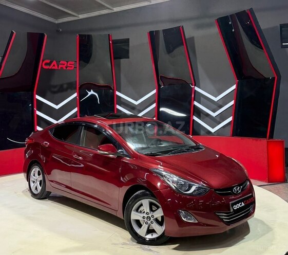 Hyundai Elantra-1