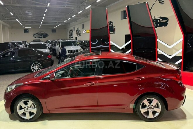 Hyundai Elantra-7