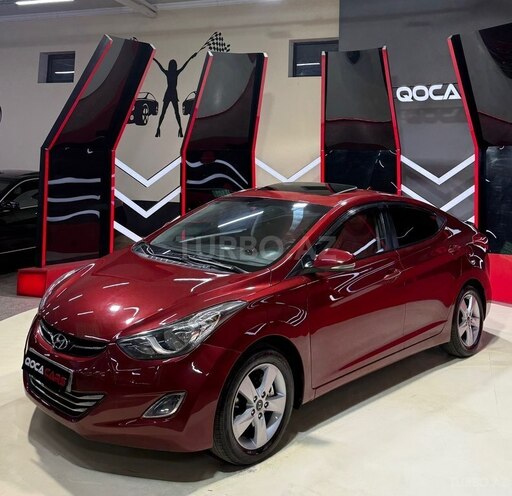 Hyundai Elantra-3