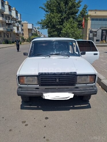 LADA (VAZ) 2107-1