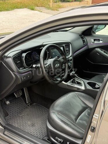 Kia Optima-13