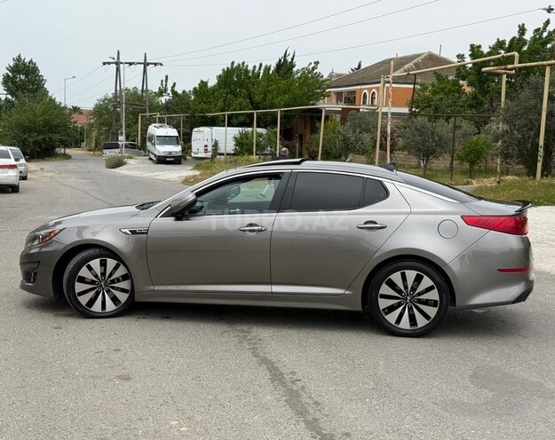Kia Optima-4