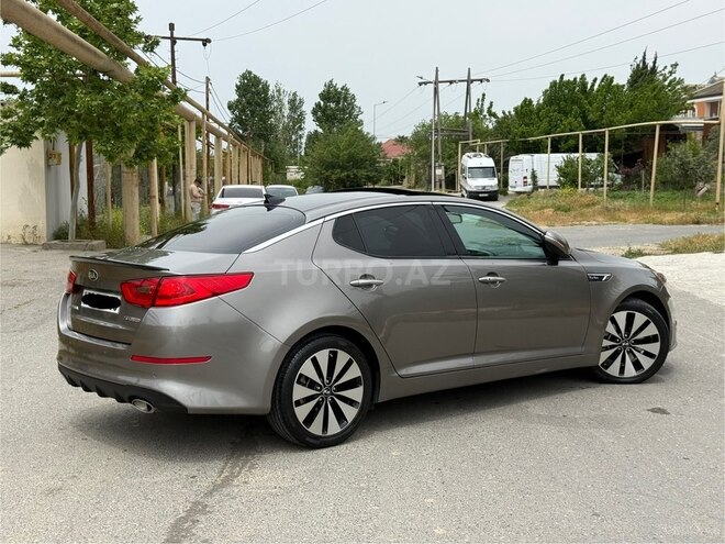 Kia Optima-5