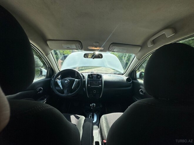 Nissan Versa-7