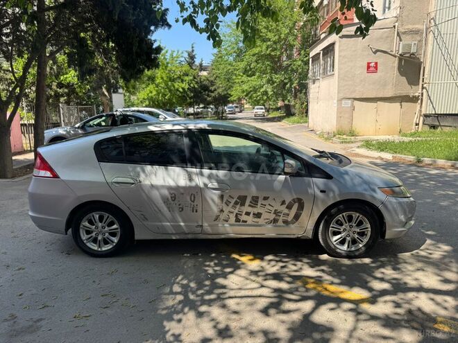 Honda Insight-7