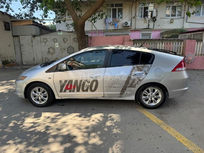 Honda Insight-6