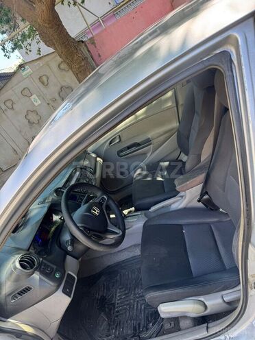 Honda Insight-4