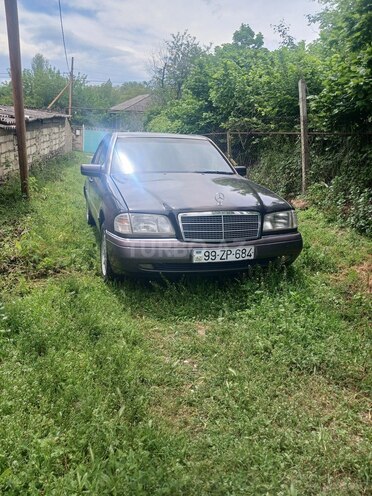 Mercedes C 200-1