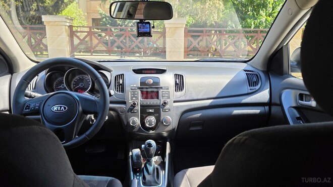 Kia Cerato-16