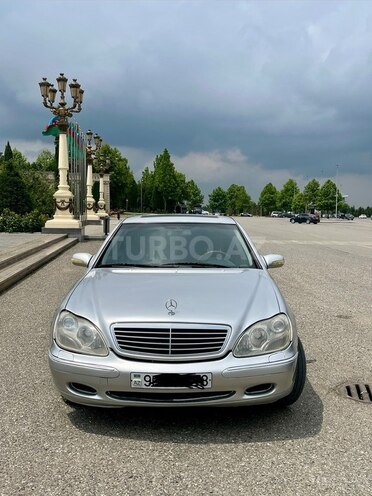 Mercedes S 320-1