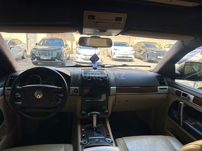Volkswagen Touareg-3