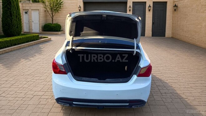 Hyundai Sonata-4