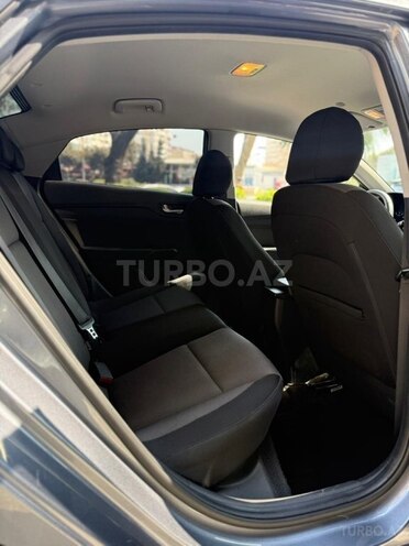 Hyundai Accent-13