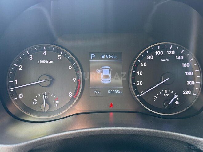 Hyundai Accent-18