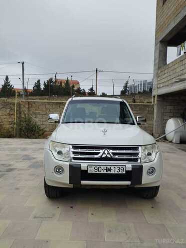 Mitsubishi Pajero-2