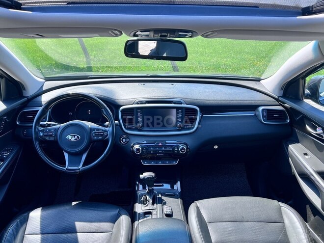 Kia Sorento-4