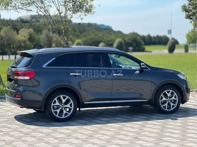 Kia Sorento-8